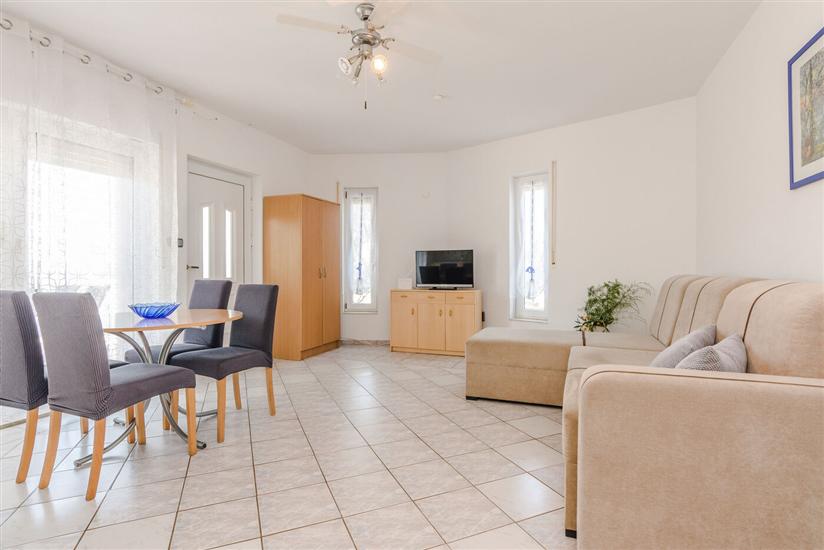 Apartment A1, for 4 persons