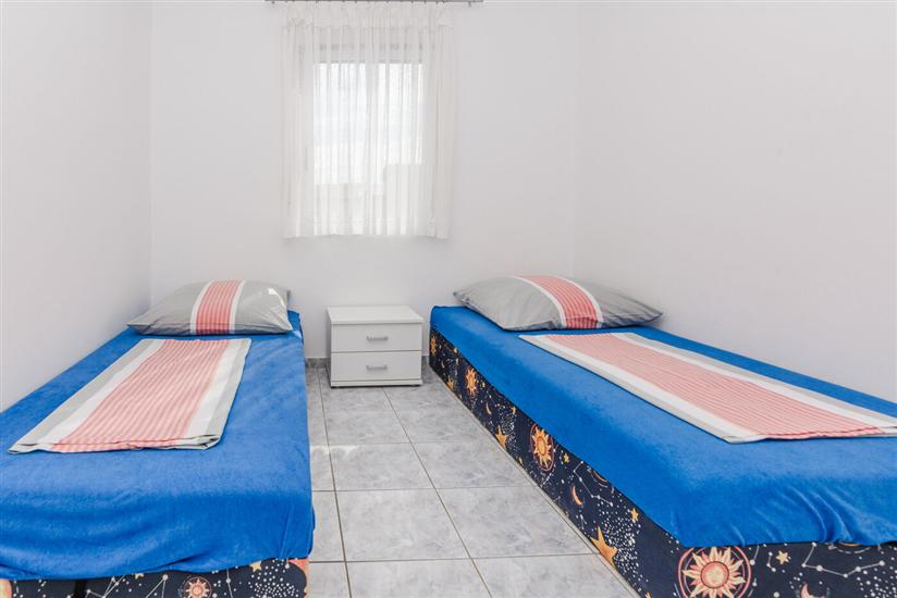 Apartment A2, for 5 persons