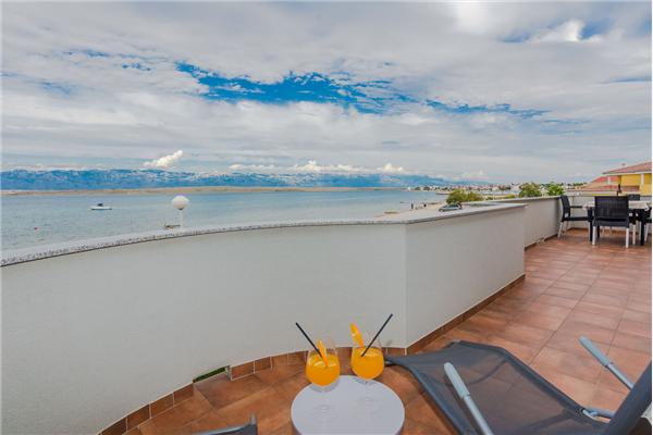 Apartment A2, for 5 persons