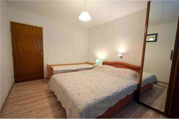 Apartment A1, for 10 persons