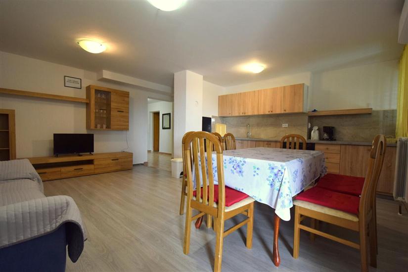 Apartment A1, for 10 persons