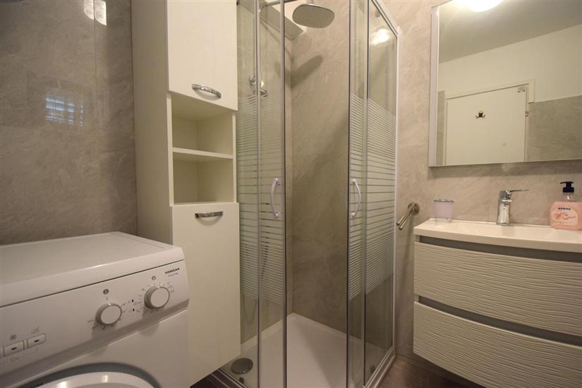 Apartment A1, for 10 persons