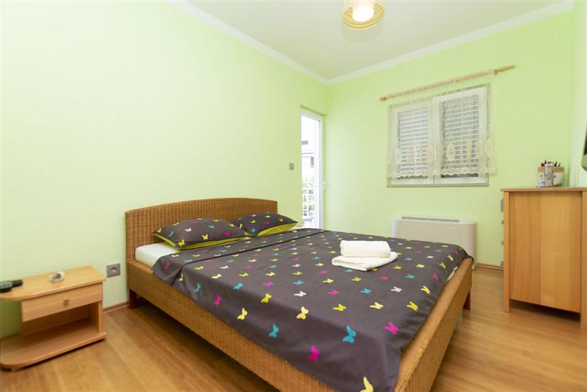 House K1, for 12 persons