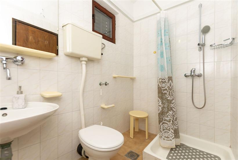 Apartment A2, for 4 persons