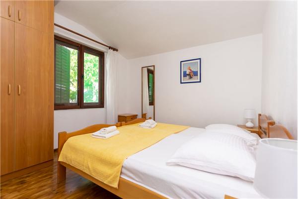 Apartment A2, for 4 persons