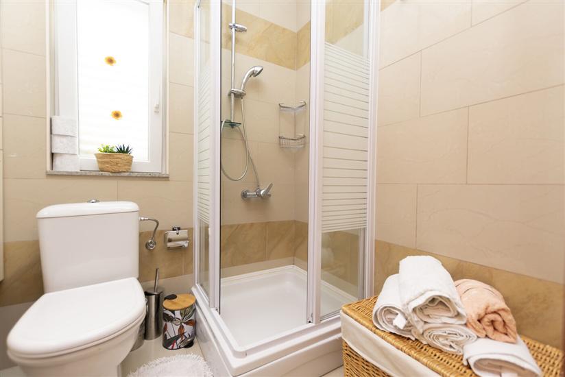 House K1, for 12 persons