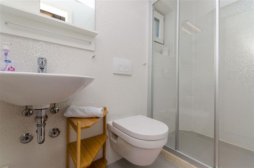 House K1, for 8 persons