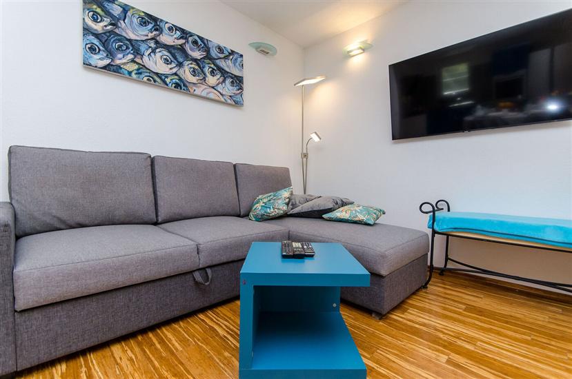 House K1, for 8 persons