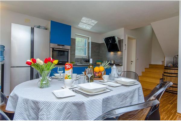 House K1, for 8 persons