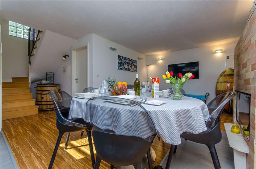 House K1, for 8 persons