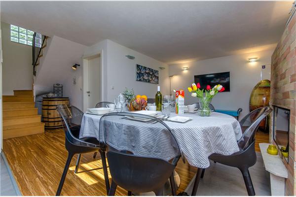 House K1, for 8 persons