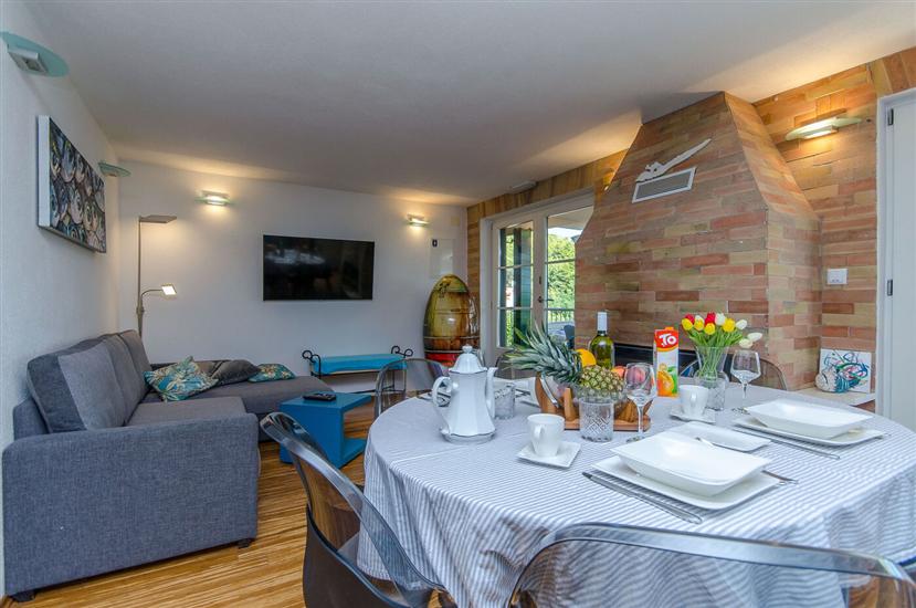 House K1, for 8 persons