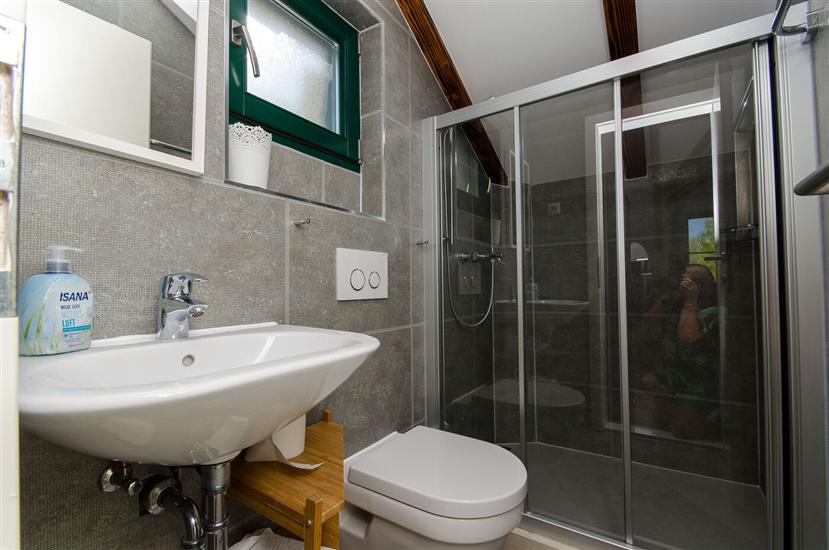 House K1, for 8 persons