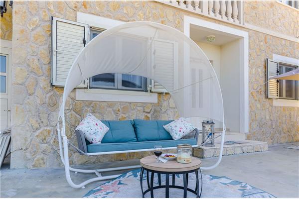 Apartment A1, for 5 persons