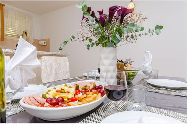 Apartment A1, for 5 persons