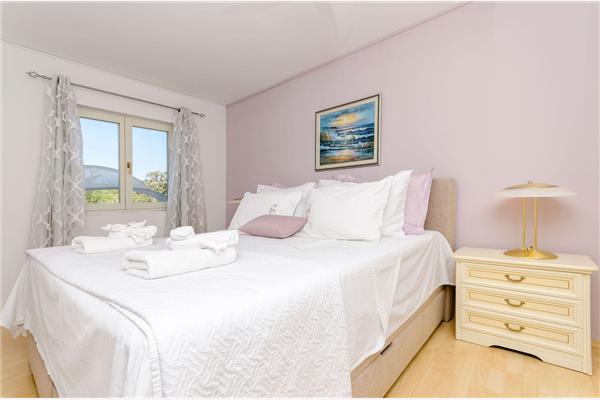 Apartment A1, for 5 persons