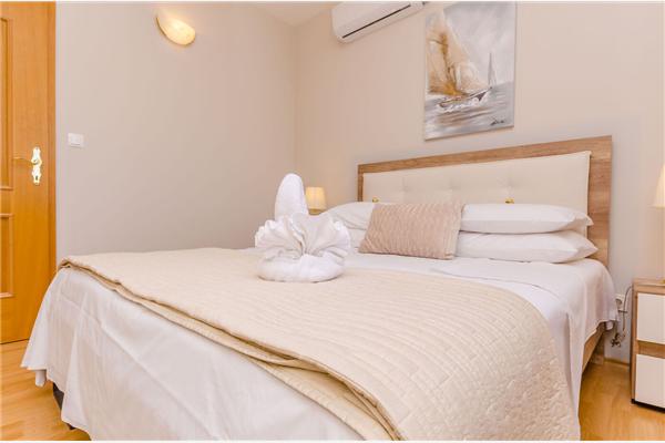 Apartment A2, for 5 persons