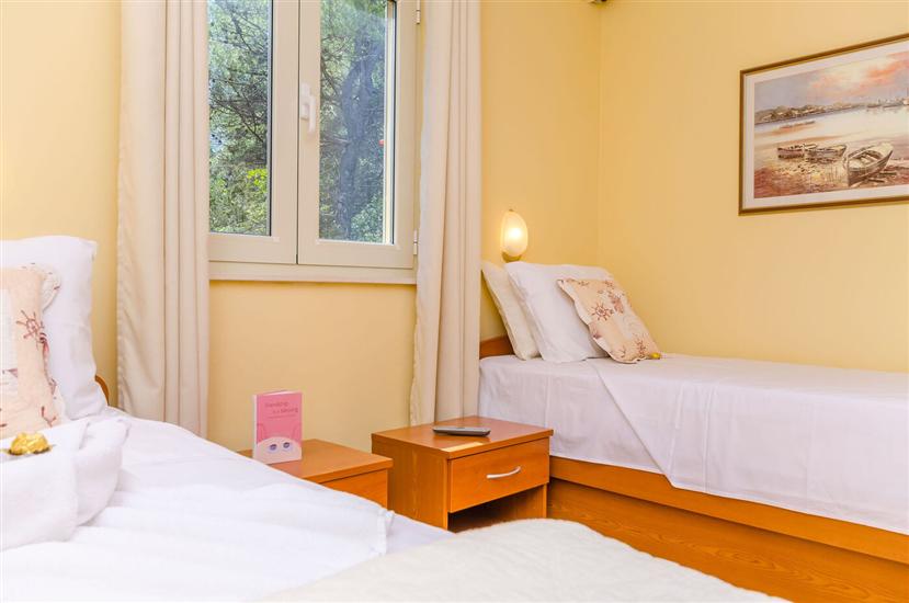 Apartment A2, for 5 persons