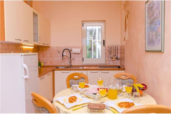 Apartment A2, for 5 persons
