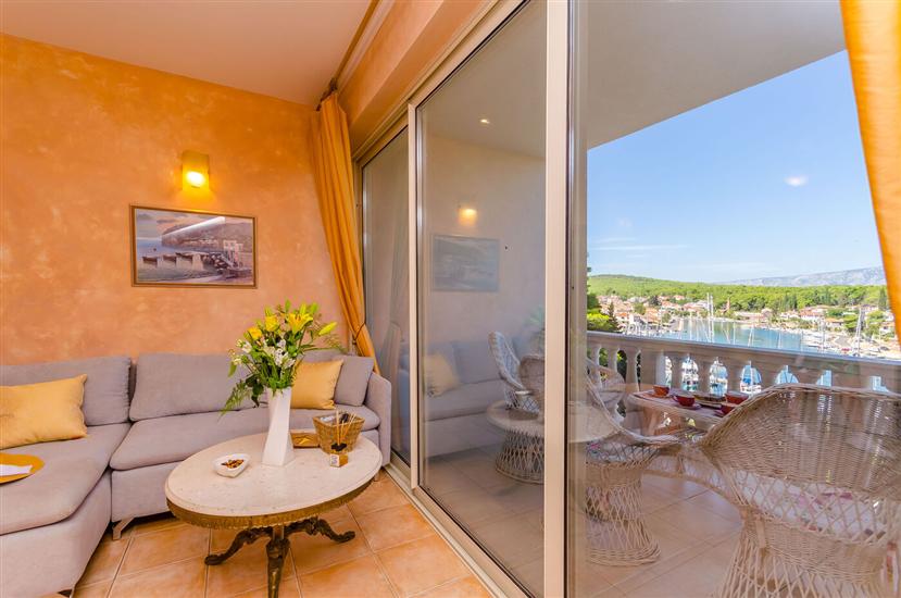 Apartment A2, for 5 persons