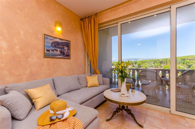 Apartment A2, for 5 persons