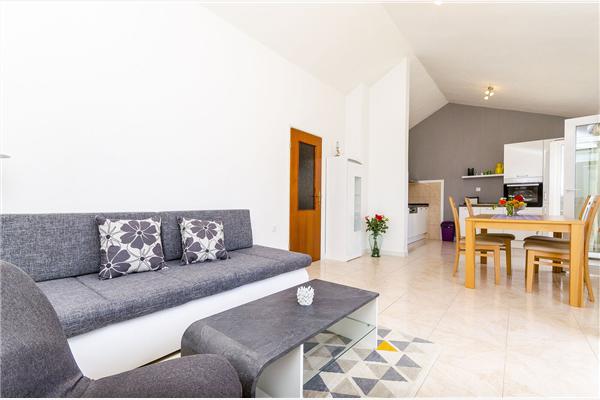 Apartment A1, for 5 persons