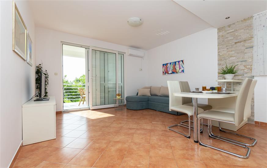 Apartment A2, for 3 persons