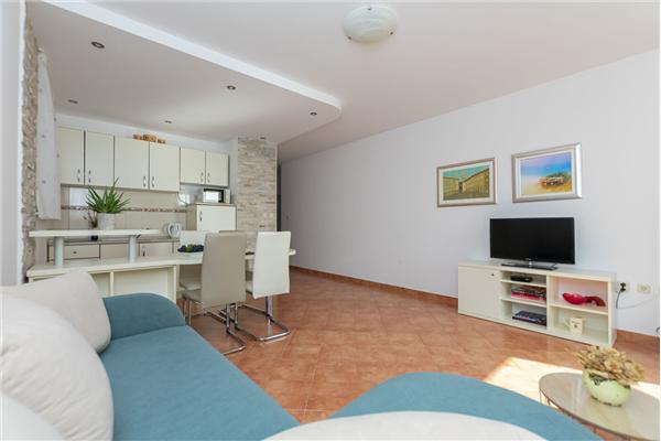 Apartment A2, for 3 persons