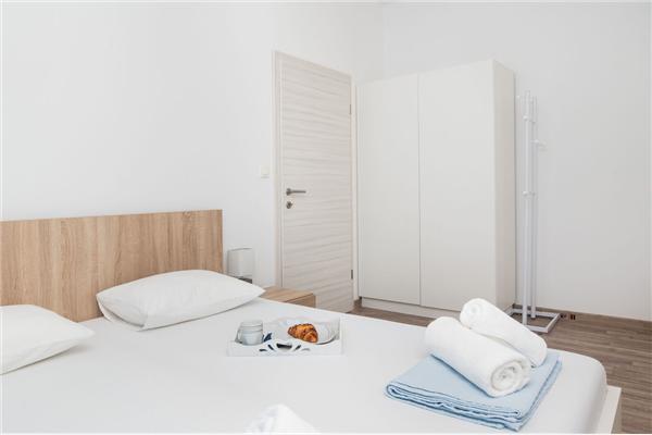 Apartment A1, for 5 persons