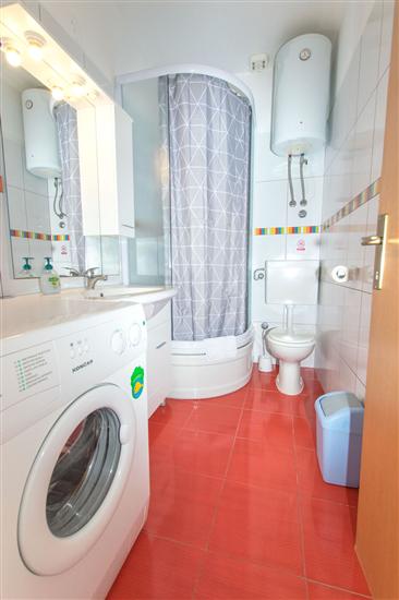 Apartment A1, for 6 persons