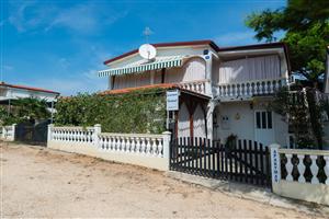 Apartman - Vir - Vir sziget