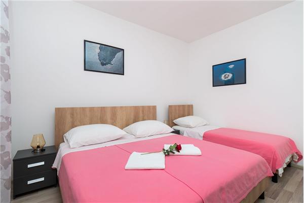 Apartment A1, for 8 persons