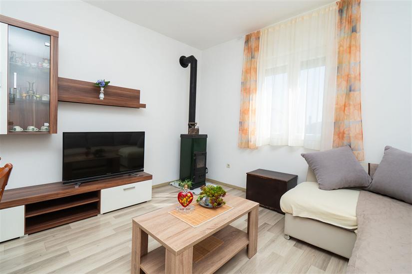 Apartment A1, for 8 persons
