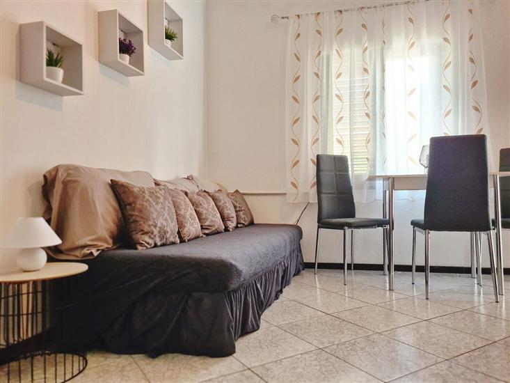 Apartment A4, for 3 persons