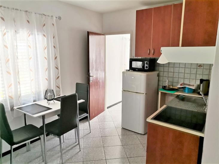 Apartment A4, for 3 persons