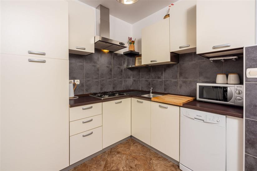 House A1, for 7 persons