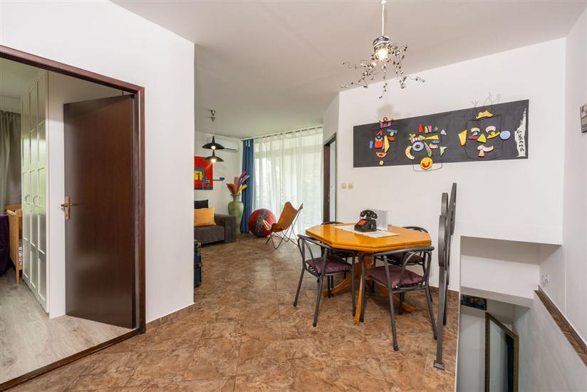 House A1, for 7 persons