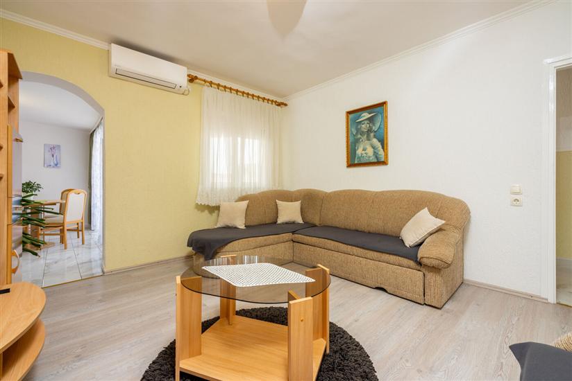 Apartment A2, for 4 persons