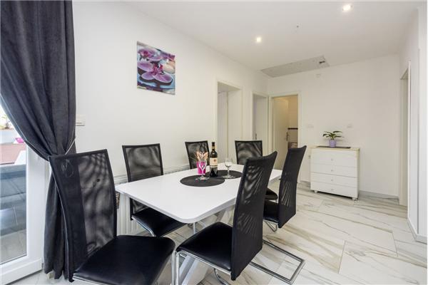 Apartment A3, for 6 persons