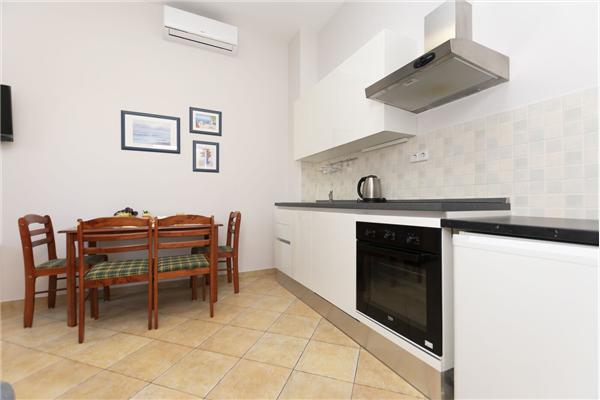 Apartment A4, for 4 persons