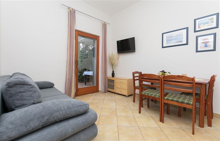 Apartment A4, for 4 persons