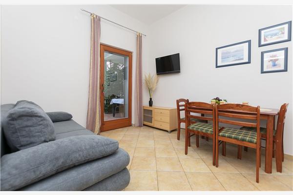 Apartment A4, for 4 persons