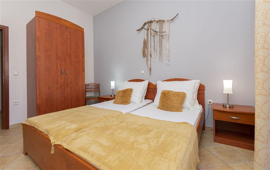 Apartment A4, for 4 persons