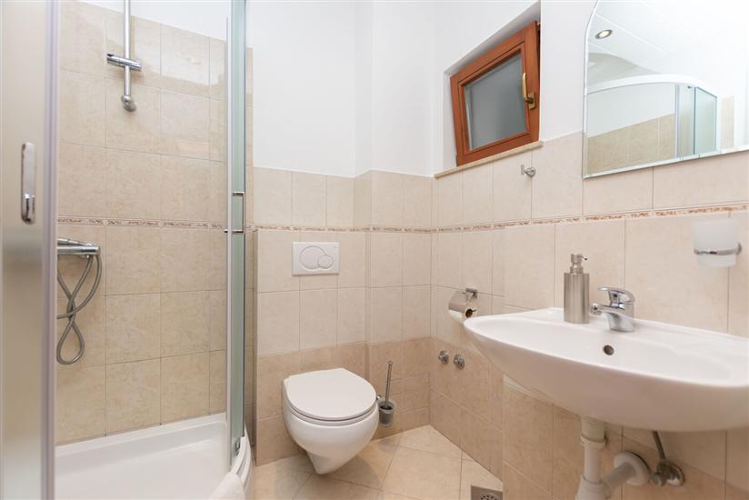 Apartment A5, for 4 persons