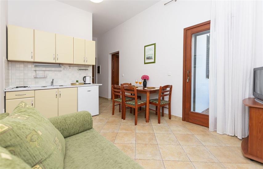 Apartment A5, for 4 persons