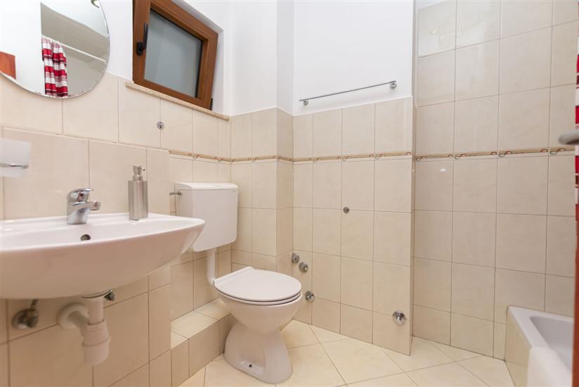 Apartment A6, for 4 persons