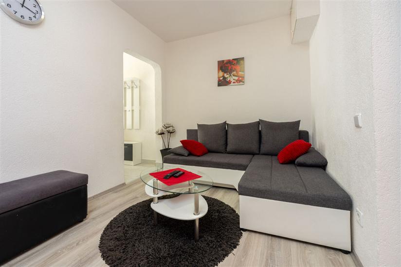 Apartment A1, for 5 persons