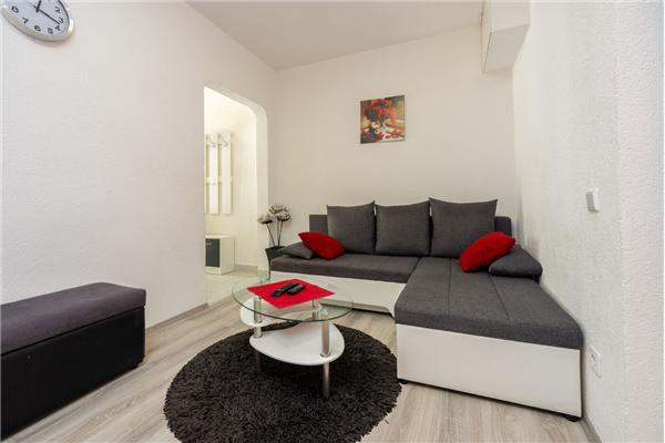 Apartment A1, for 5 persons