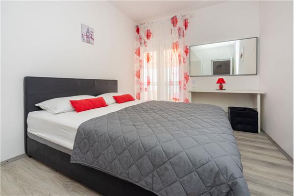 Apartment A1, for 5 persons