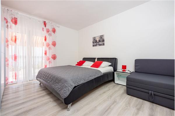 Apartment A1, for 5 persons